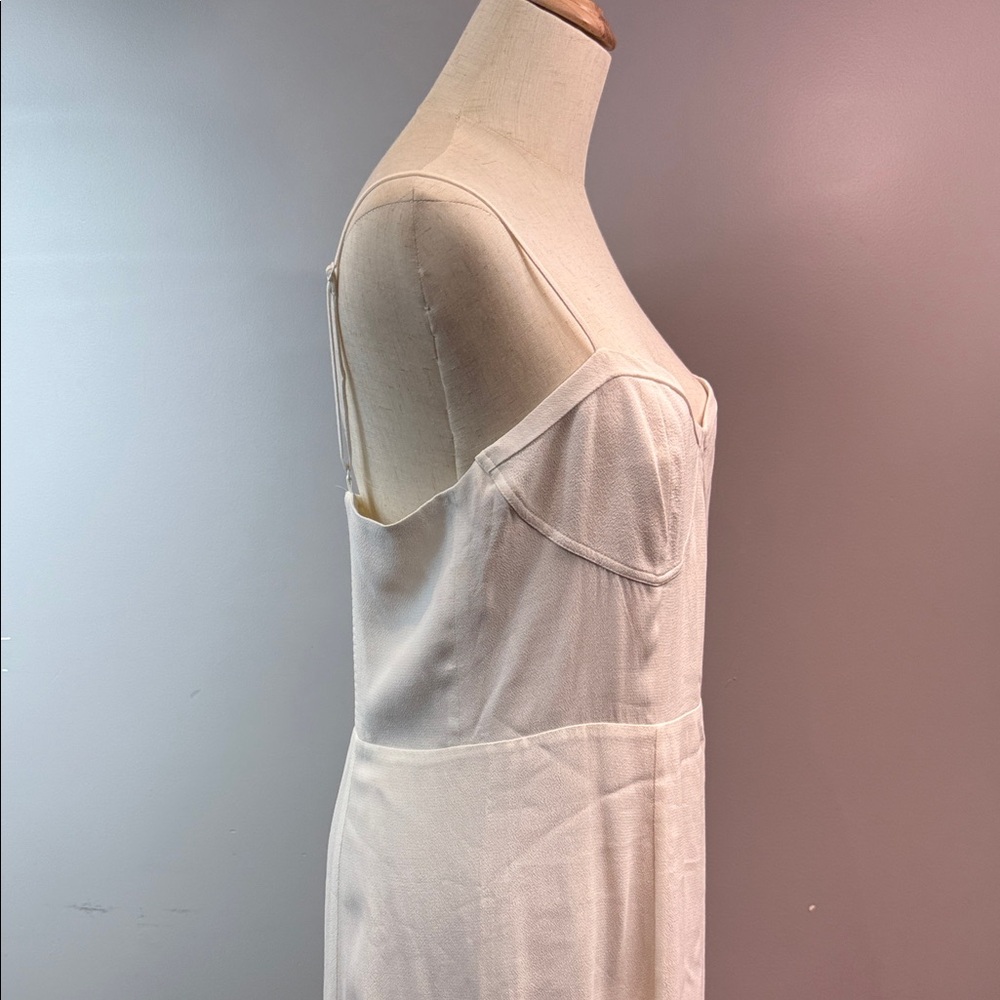 Aritzia Sunday Best Viola Midi Dress
Size: Large - Picture 5 of 9